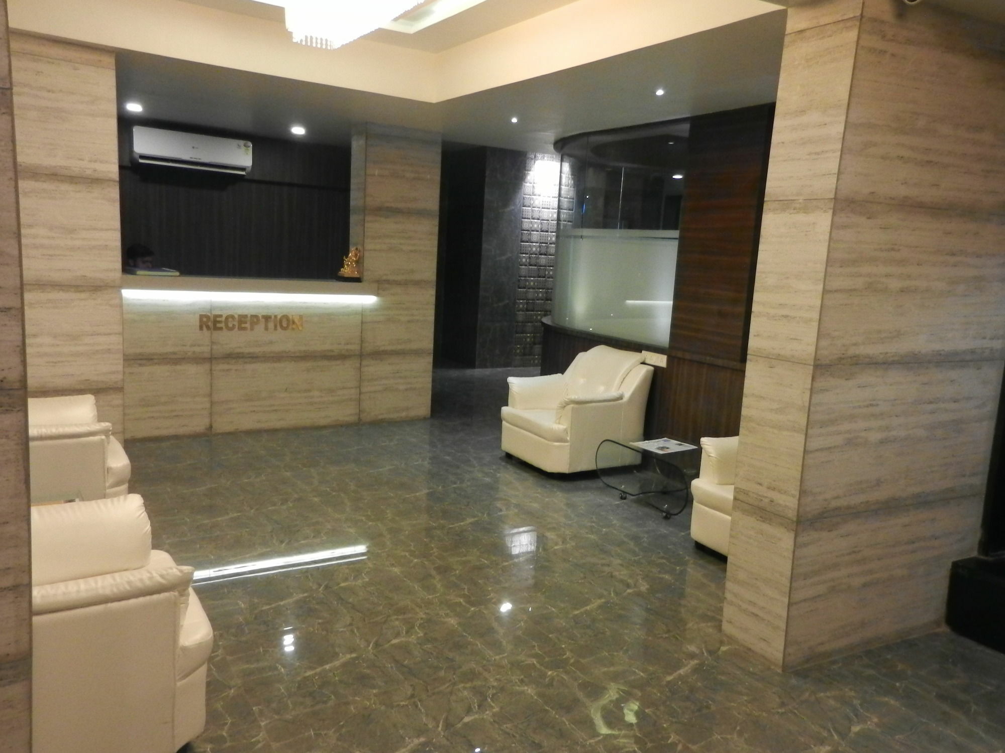 Oyo 78245 Collection O Hotel Crown Inn Navi Mumbai Exterior foto